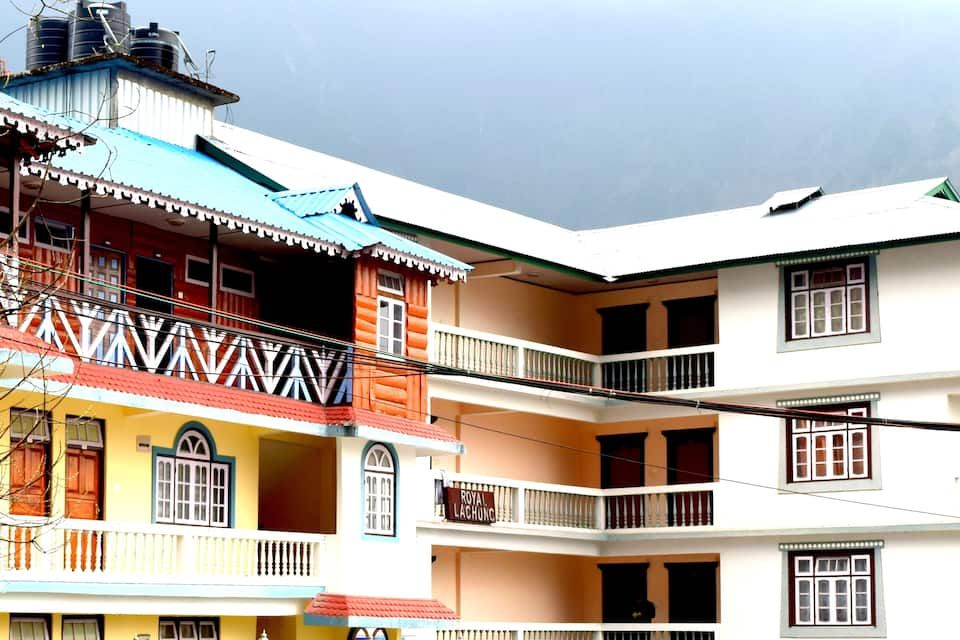 undefined Rufina Royal Lachung 8